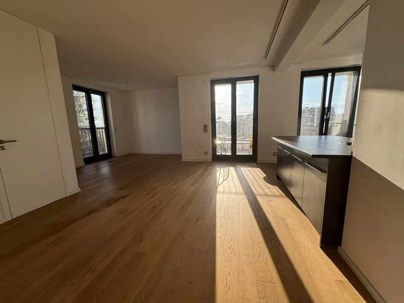 Sehr moderne 2,5-Raum-Wohnung mit EBK, SmartHome, großem Balkon